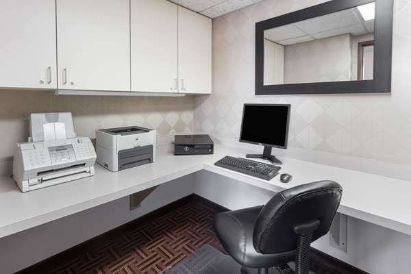 Conference Area - Super 8 Hotel South Madison