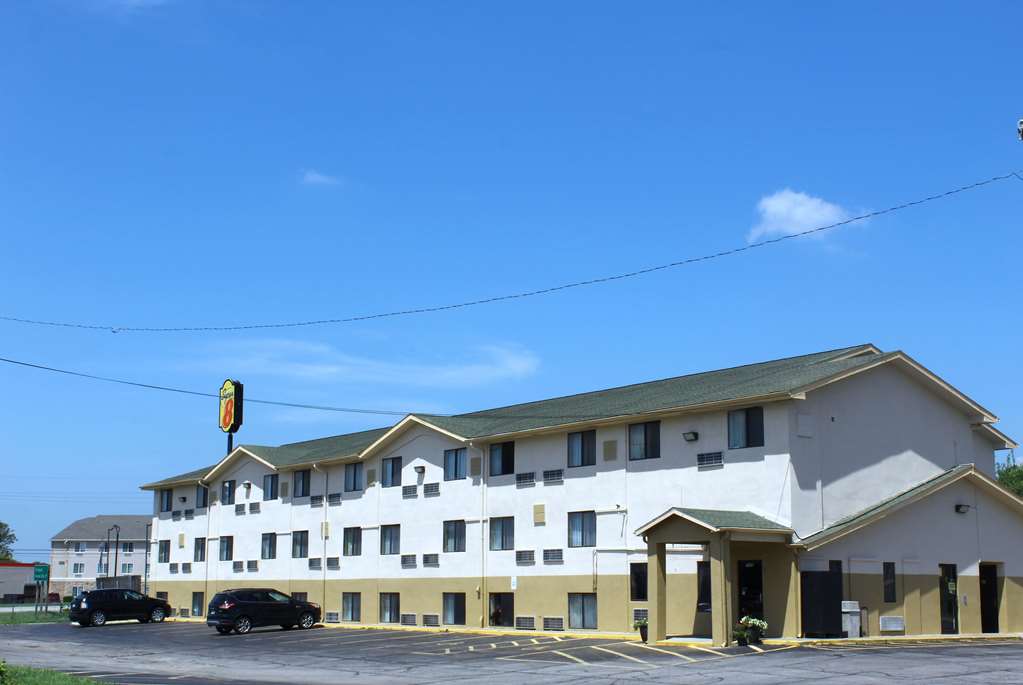 Super 8 Topeka/Wanamaker RD/I-70