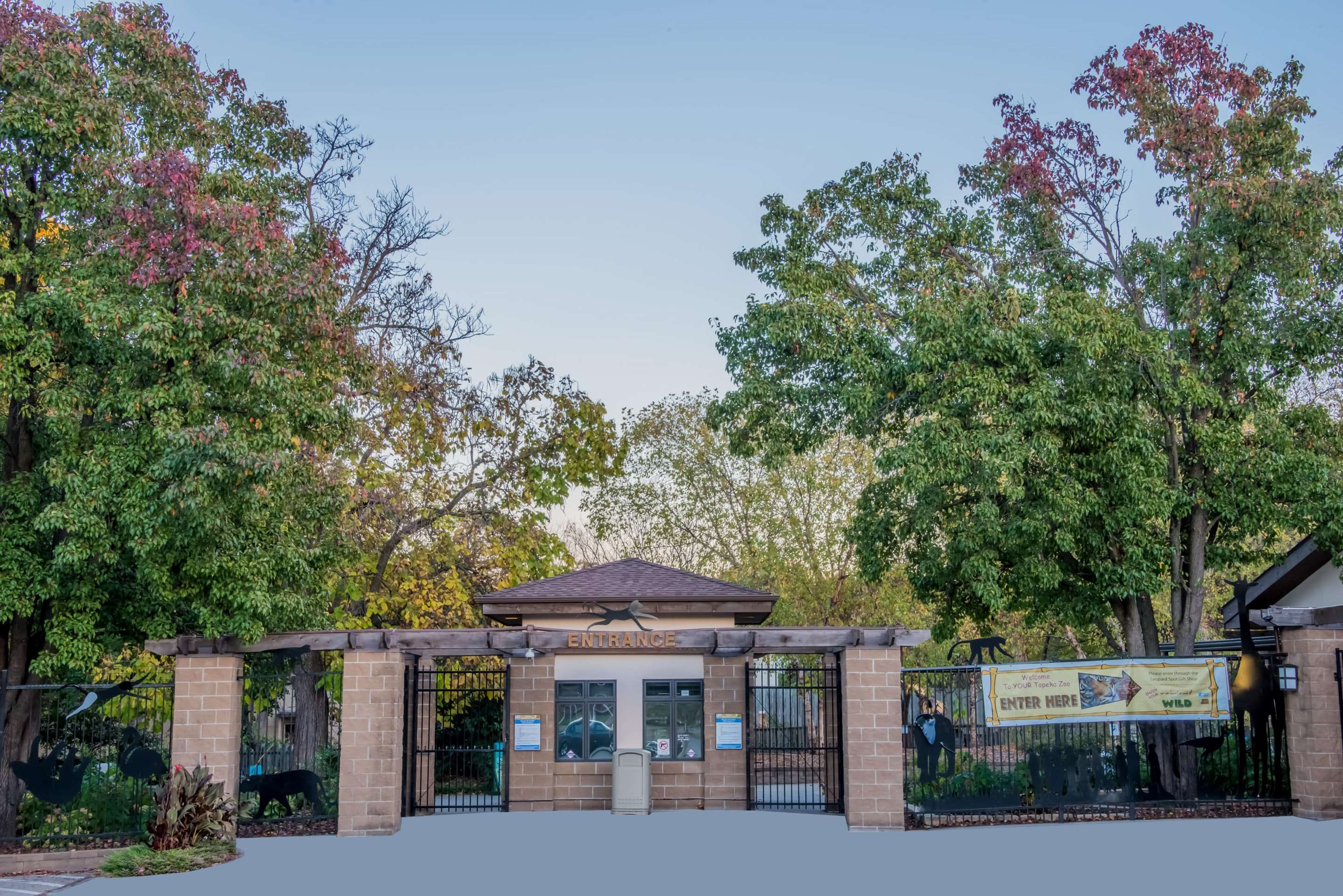 Topeka Zoo | Super 8 by Wyndham Topeka/Wanamaker RD/I-70