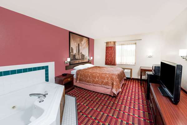 Suite - Super 8 Hotel Paris