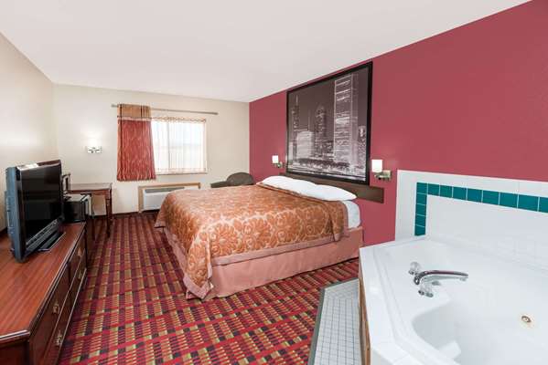 Suite - Super 8 Hotel Paris