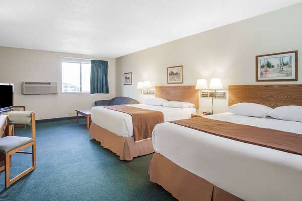 - Super 8 Motel Aberdeen Mall Kamloops
