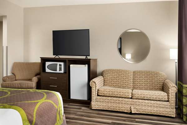 Suite - Super 8 Motel Sarnia