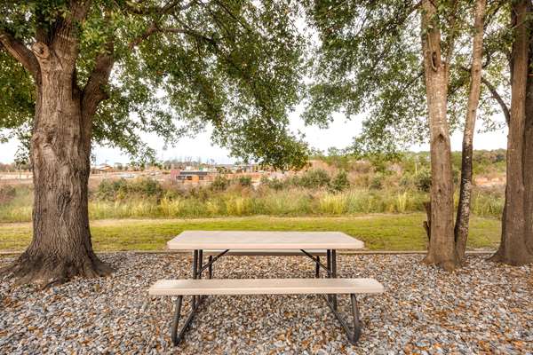 Exterior view - Super 8 Motel Crestview - I-10, Exit 56