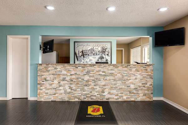  - Super 8 Motel Crestview - I-10, Exit 56