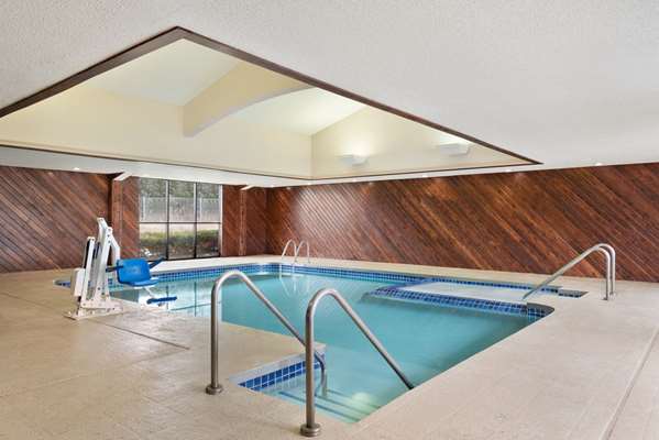 Pool - Super 8 Hotel Wausau