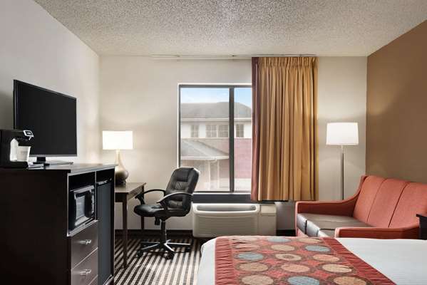  - Super 8 Hotel Wausau
