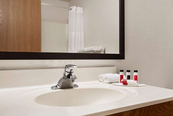  - Super 8 Hotel Wausau