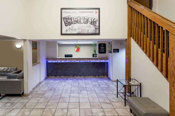  - Super 8 Hotel Germantown