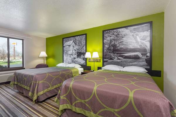  - Super 8 Hotel Germantown