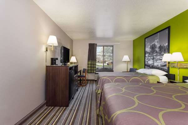  - Super 8 Hotel Germantown