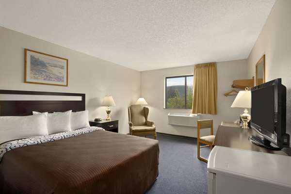  - Super 8 Hotel Williams Lake
