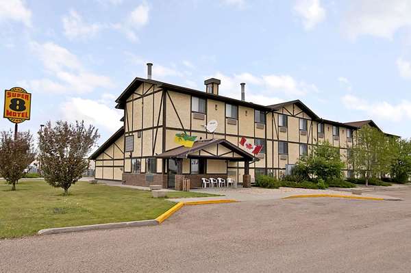 Exterior view - Super 8 Hotel Regina