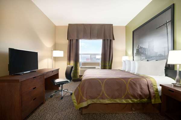  - Super 8 Hotel Regina