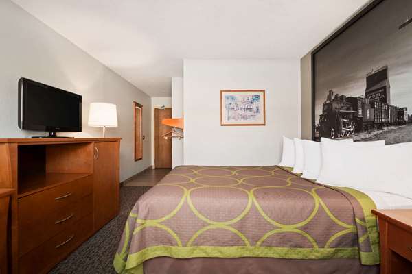  - Super 8 Hotel Regina