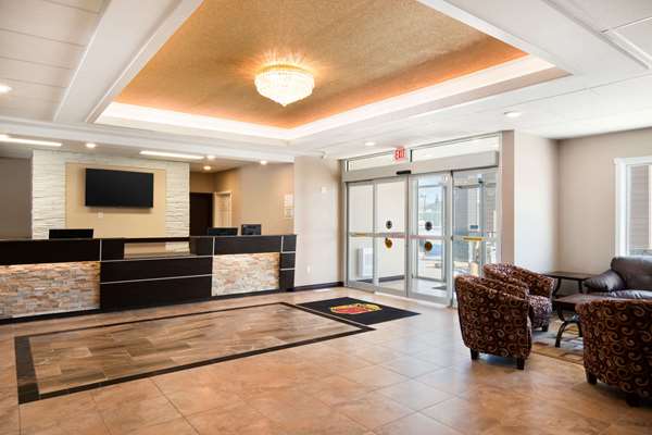  - Super 8 Hotel Regina