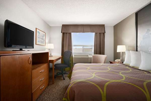  - Super 8 Hotel Regina