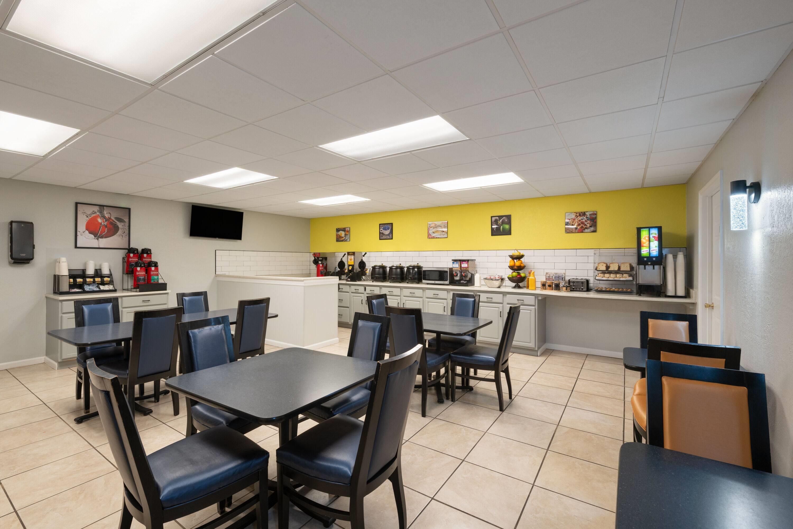 Property amenity | Super 8 by Wyndham Lake City