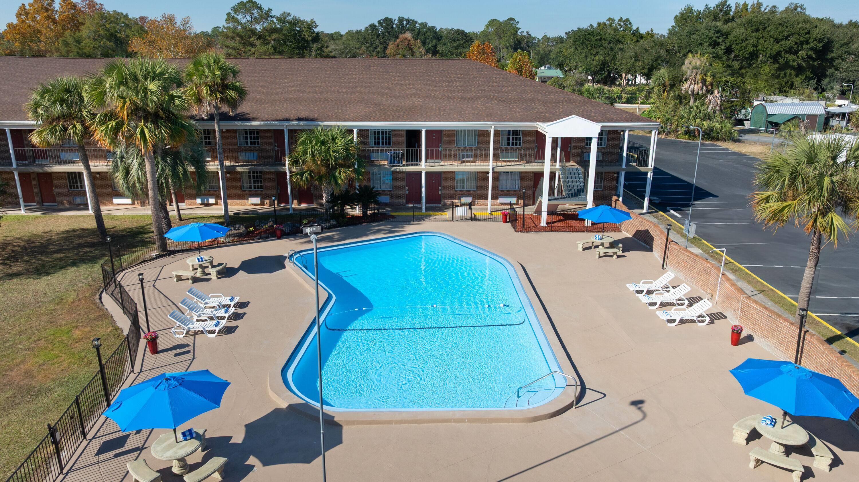 Pool - indoor | Super 8 by Wyndham Lake City