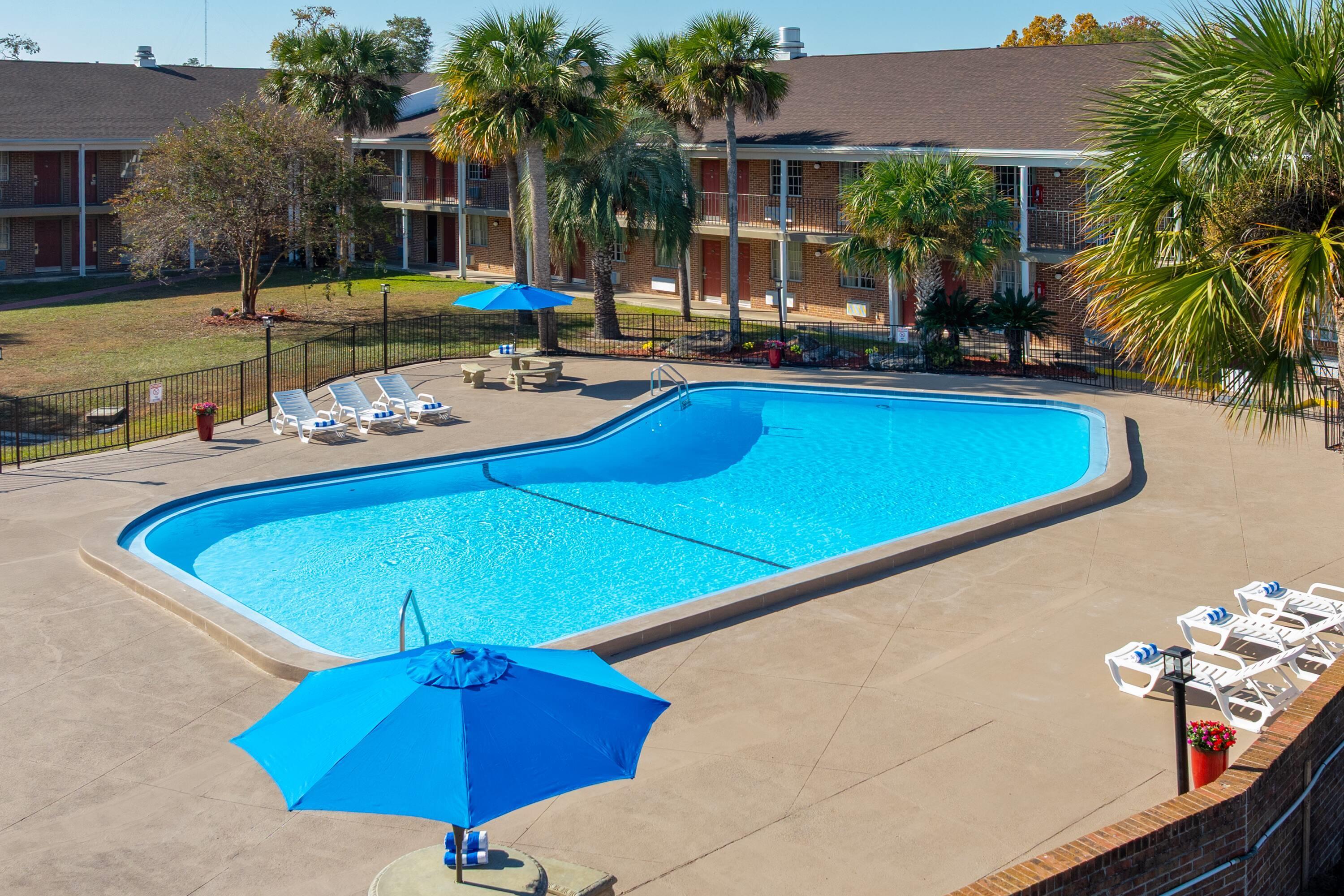 Pool - indoor | Super 8 by Wyndham Lake City