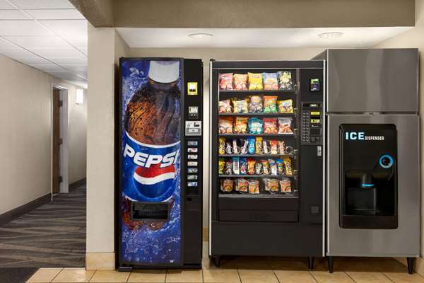  - Super 8 Hotel North Joliet - I-55, Exit 257