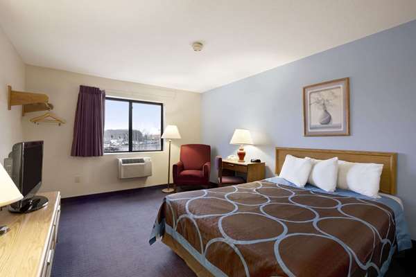  - Super 8 Hotel Cromwell - I-91, Exit 21