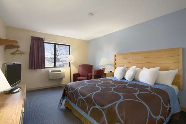  - Super 8 Hotel Cromwell - I-91, Exit 21