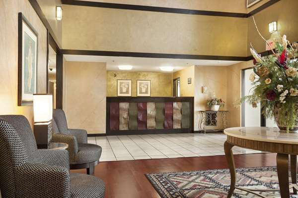  - Super 8 Hotel Airport Milwaukee