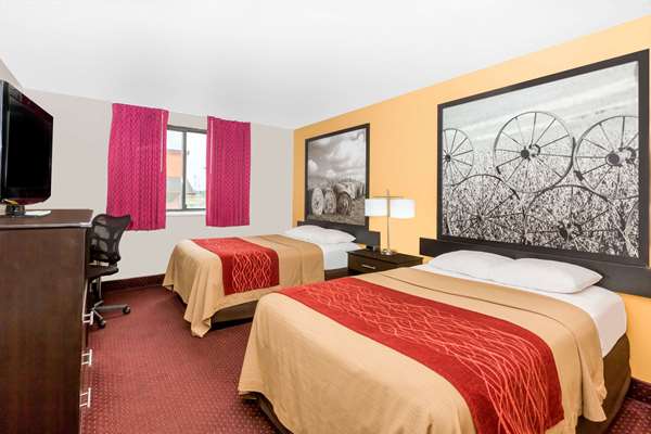  - Super 8 Hotel Ames - I-35, Exit 111