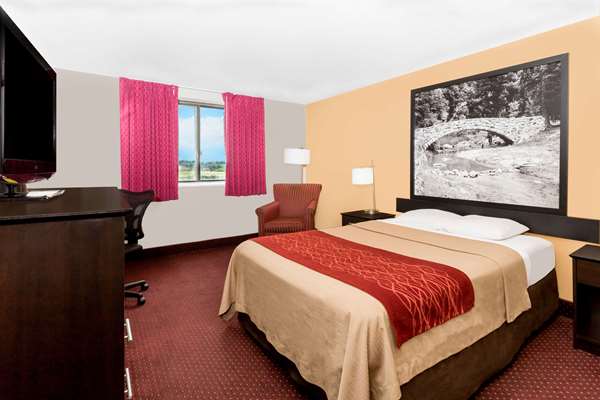  - Super 8 Hotel Ames - I-35, Exit 111
