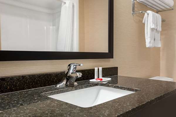  - Ramada Hotel near the Falls Niagara Falls