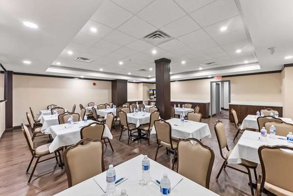  - Ramada Hotel near the Falls Niagara Falls