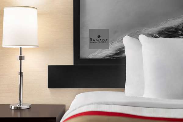 - Ramada Hotel near the Falls Niagara Falls