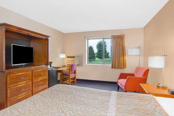  - Super 8 Hotel Clear Lake - I-35, Exit 193