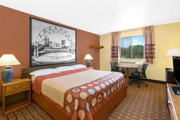  - Super 8 Hotel Boone
