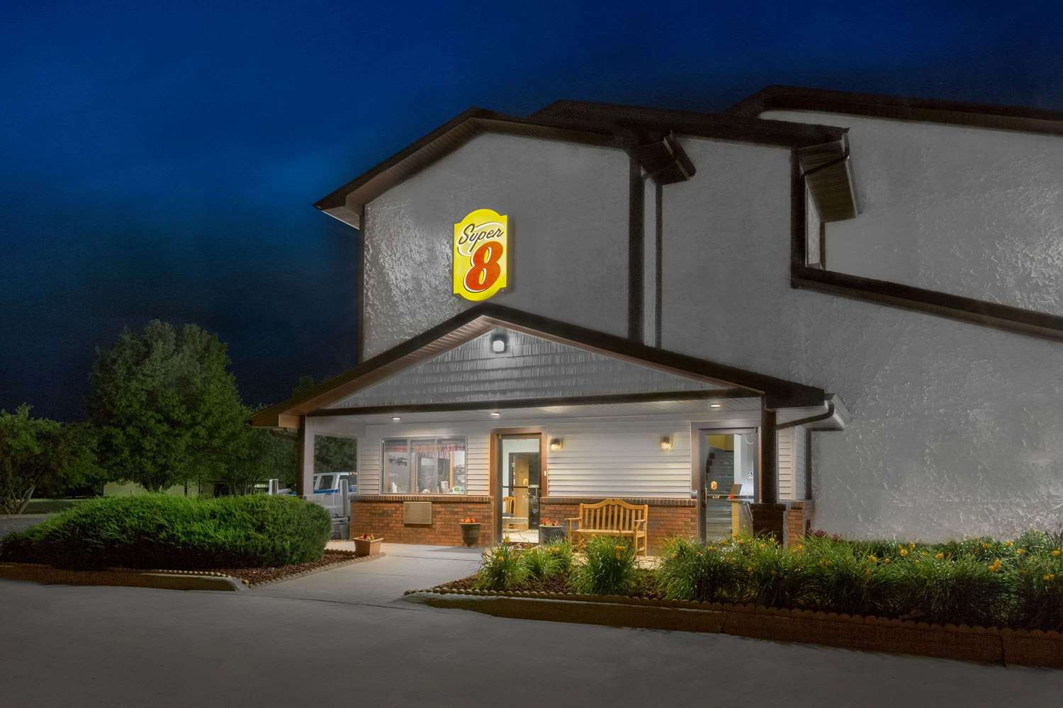 Super 8 Hotel Boone Ia See S Exterior View Super 8 Hotel Boone
