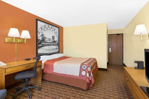  - Super 8 Hotel Boone