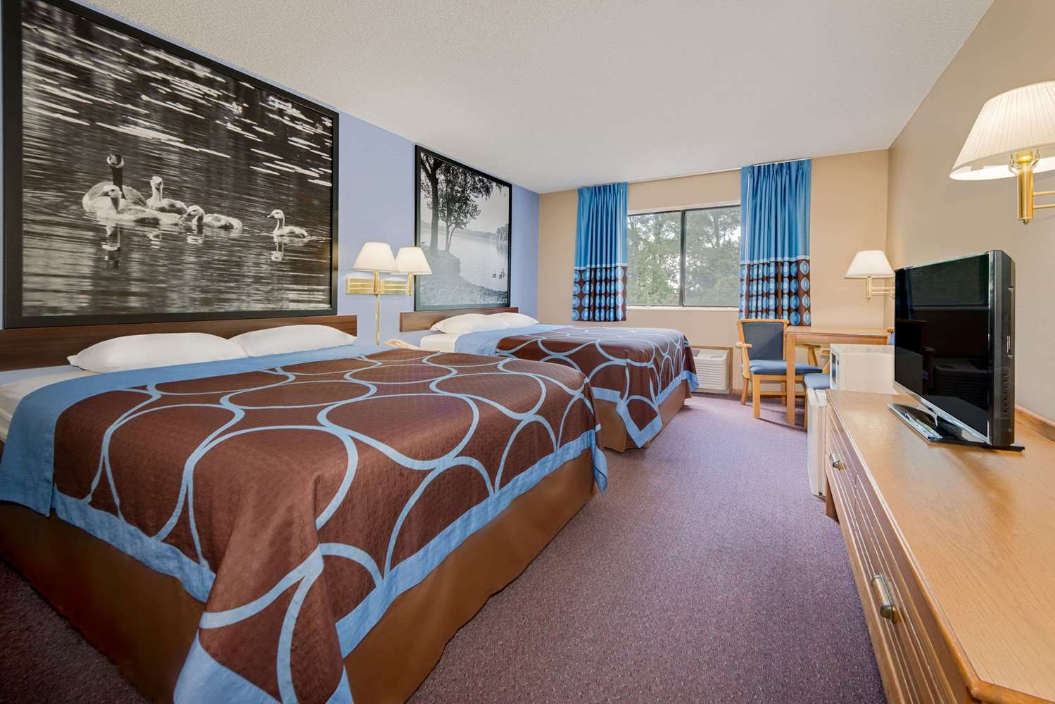 Super 8 Hotel Chariton, IA See Discounts