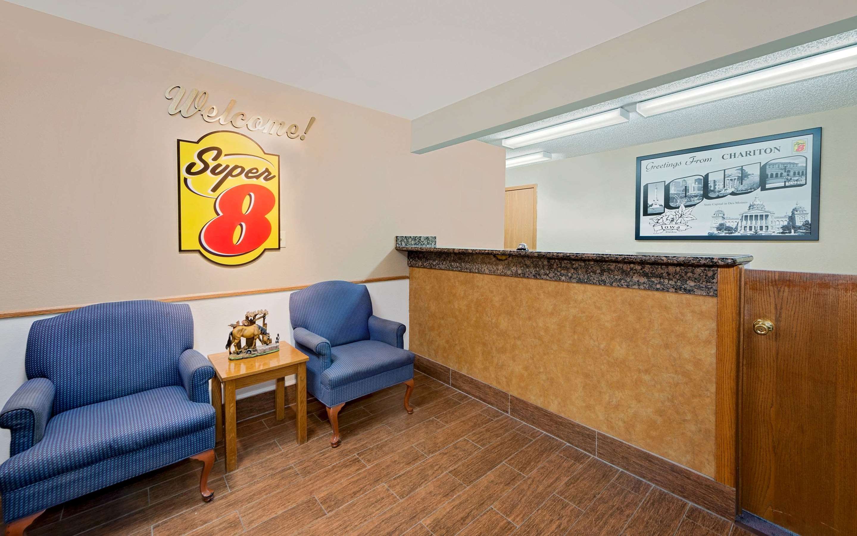 Lobby | Super 8 by Wyndham Chariton