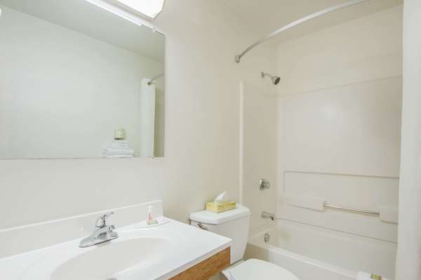  - Super 8 Hotel Salmon Arm