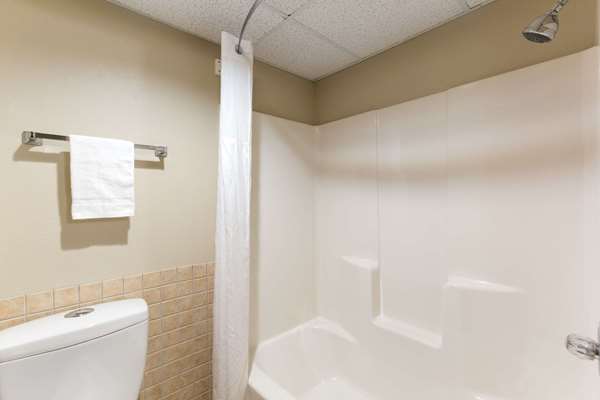  - Super 8 Hotel Perry