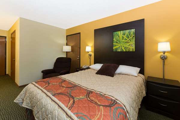  - Super 8 Hotel Perry