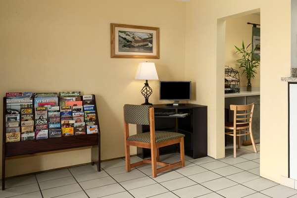  - Super 8 Hotel East Cedar Rapids