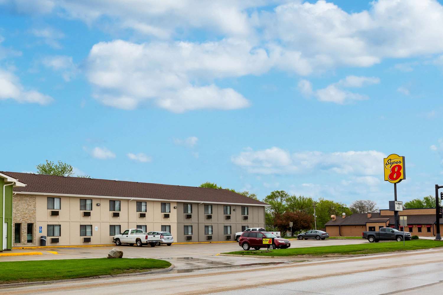 Super 8 Motel Storm Lake, IA See Discounts