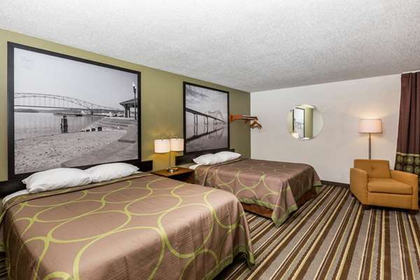 Suite - Super 8 Motel Storm Lake