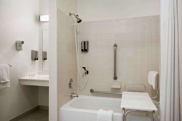  - Super 8 Hotel Air Force Academy Colorado Springs - I-25, Exit 150