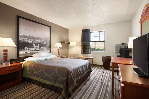  - Super 8 Hotel Air Force Academy Colorado Springs - I-25, Exit 150