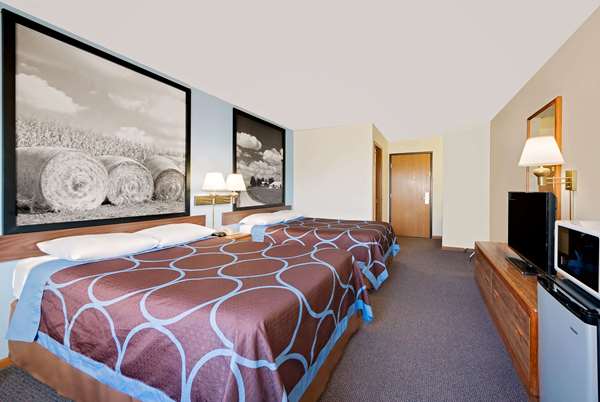  - Super 8 Hotel Centerville
