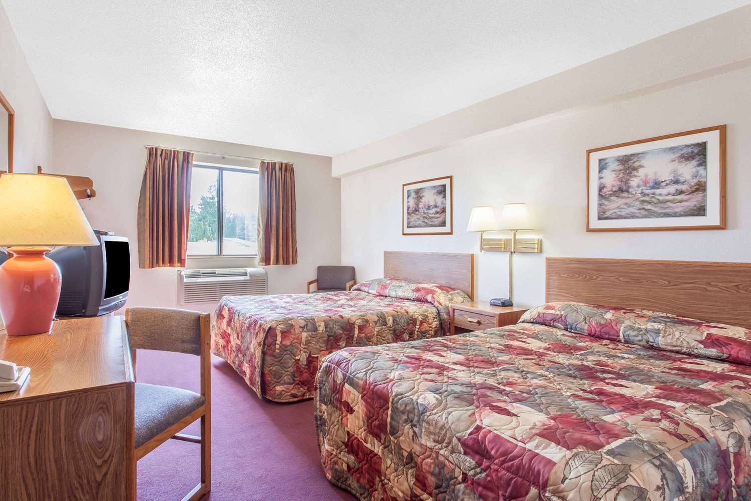 Super 8 Hotel Saanichton, BC See Discounts