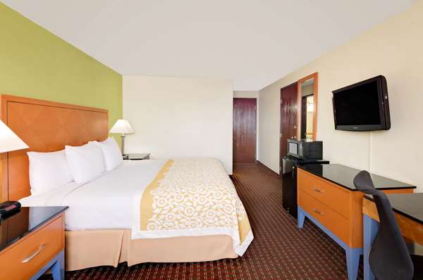  - Days Inn Fort Dodge